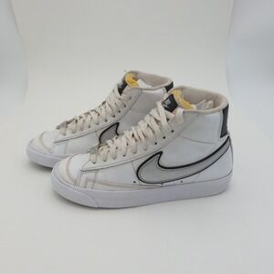 Nike Blazer Mid '77 Essential White Metallic Silver DH0070-100‎ Size 6 EU 36.5